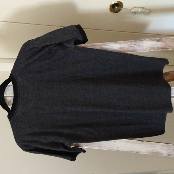 Red Dog Saloon T-shirt Sz Small - Picture 7 of 7